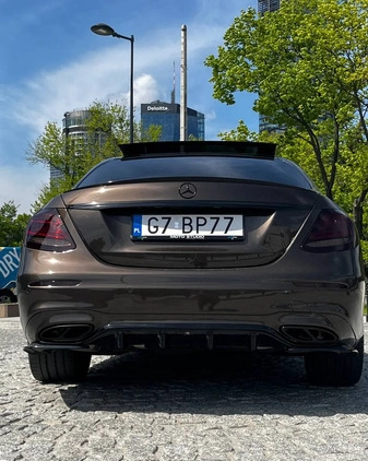 Mercedes-Benz Klasa E cena 210000 przebieg: 73000, rok produkcji 2017 z Warszawa małe 137